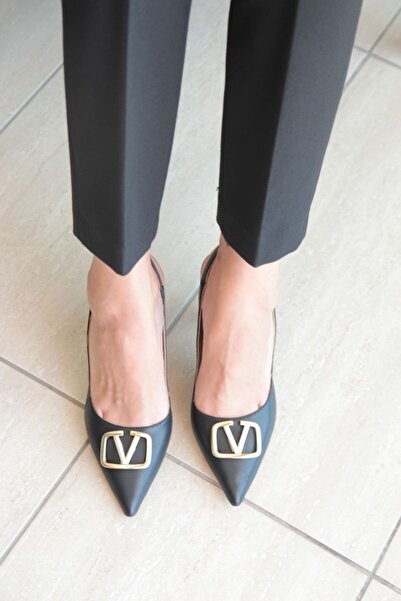 Gökhan Talay Chiara Black Leather Buckle Mid Heel (8 cm) Classic Heeled Shoes