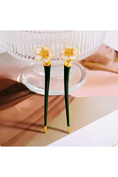 Rachel Silver Çiçek Motifli Yeşil Beyaz Renk Mineli Altın Kaplamalı Flower Küpe