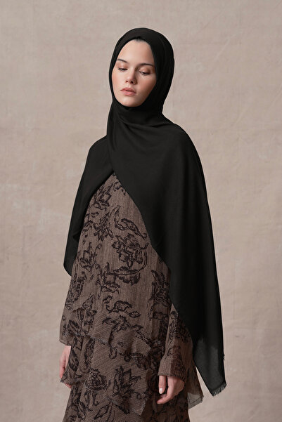 Qef Black Modal Shawl