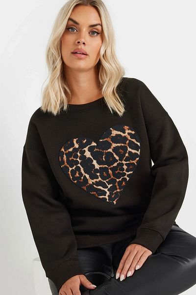 Stil Diva Plus Size Long Sleeve Crew Neck Leopard Heart Printed Sweatshirt 303752