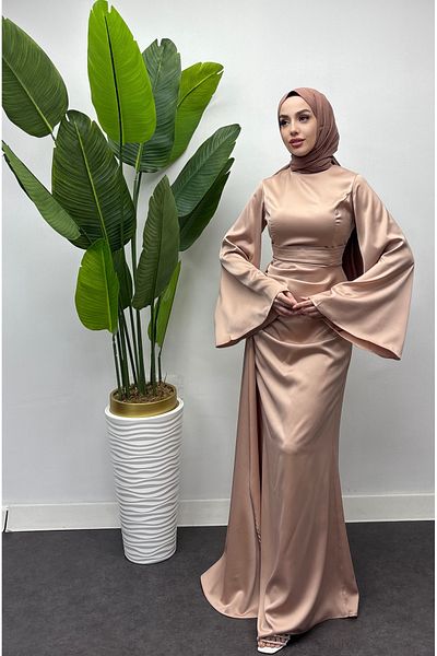 Tesettür Diyarı Women's Arabella Satin Fish Evening Dress with Cape