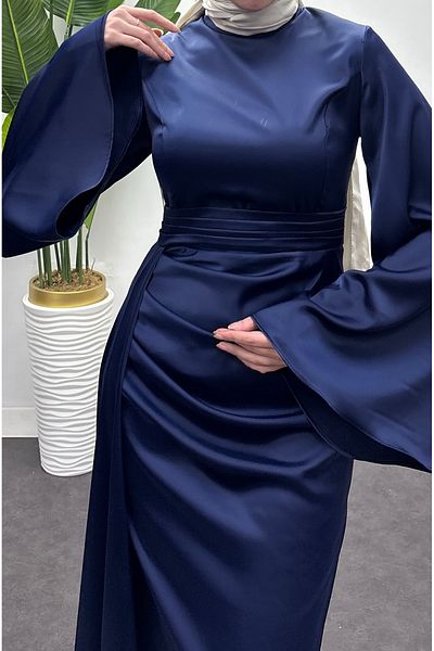 Tesettür Diyarı Women's Arabella Satin Fish Evening Dress with Cape
