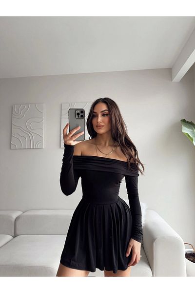 khar Rochie plisată cu guler Madonna - NEGRU