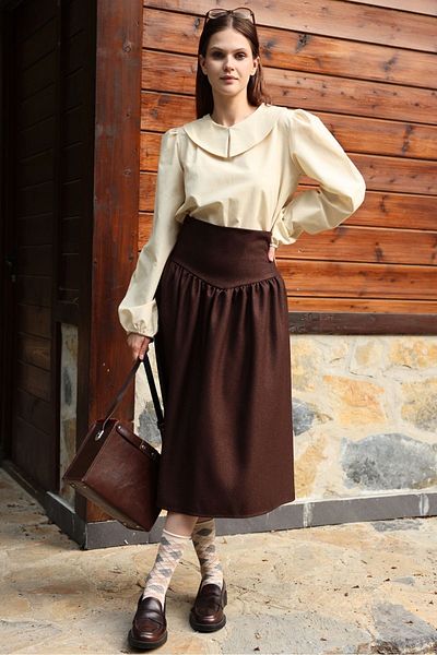 KÜÇÜĞÜM BUTİK Fusta vintage maro cu efect de lana cu centura groasa