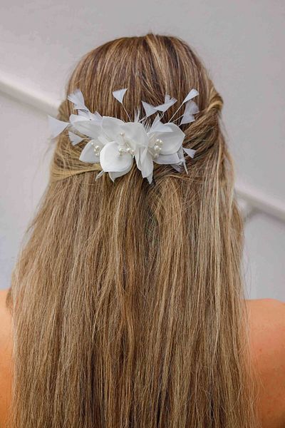 Turkuaz Accesoriu pentru păr de mireasă / Nuntă Nuntă Accesoriu pentru păr cu perle de flori albe
