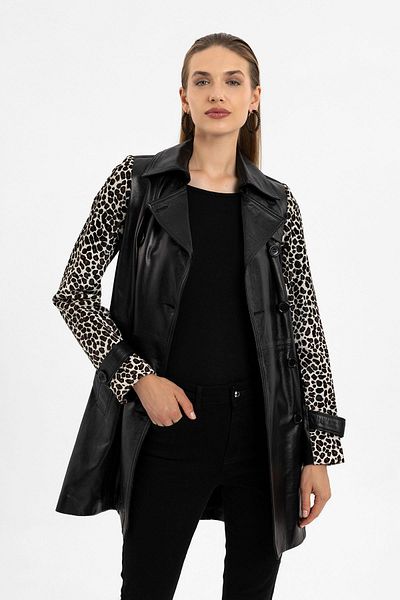 Deriderim Kelia Black Sleeves Leopard Printed Women's Genuine Leather Coat