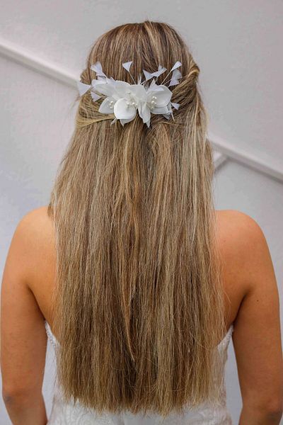 Turkuaz Accesoriu pentru păr de mireasă / Nuntă Nuntă Accesoriu pentru păr cu perle de flori albe