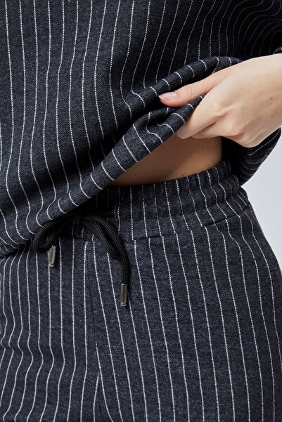 M MOONCOVER Mooncover Kadın Likralı Çizgili Fermuarlı Cepli İkili Alt-Üst Takım – Antrasit