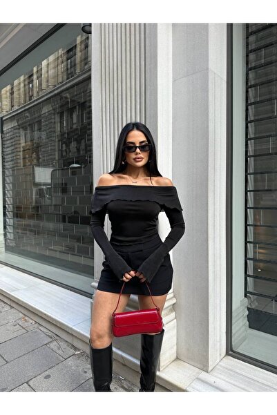 Friday Mood Жіноча блуза з асиметричним кроєм та коміром-мадонною