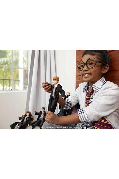 Harry Potter Fashion Doll - Ron Weasley FYM52