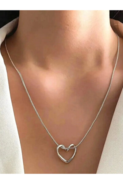 Nutly Accessories Gümüş Renk Çelik Kalp Kolye
