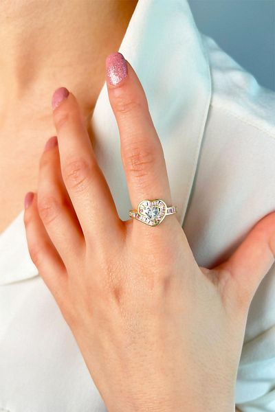 Sose Moda Asymmetric Ring with Stones and Hearts - Gold