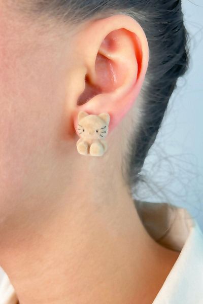 Sose Moda Velvet Kitten Earrings - Light Brown