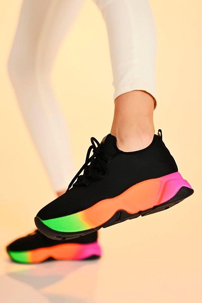 Beyond Dámské černé sportovní tenisky Byndrsl400 Multi 4,5 cm