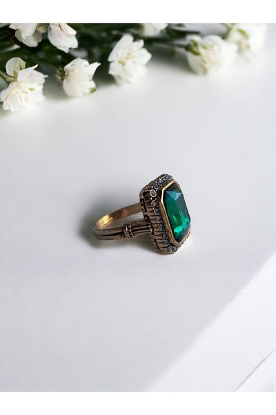 FAYRA ACCESSORIES خاتم باجيت - تفاصيل حجر الكريستال