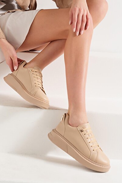 Beyond Γυναικεία γυμνά αθλητικά παπούτσια Ariana με αγκράφα 3,5cm Byndaria2316