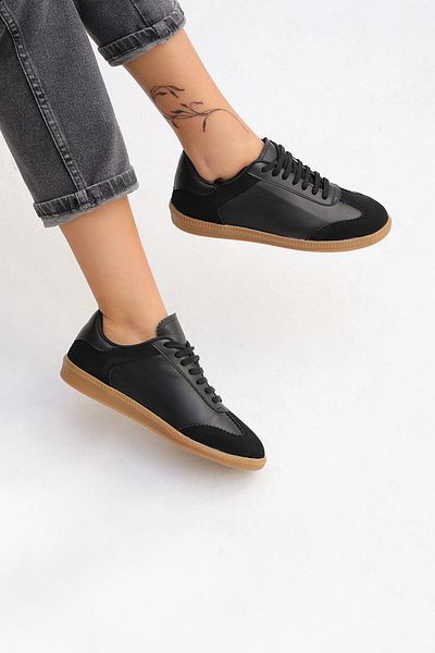 Beyond Black Leather Sneaker - Xalda Lace-Up, Women'S, Byndamd01