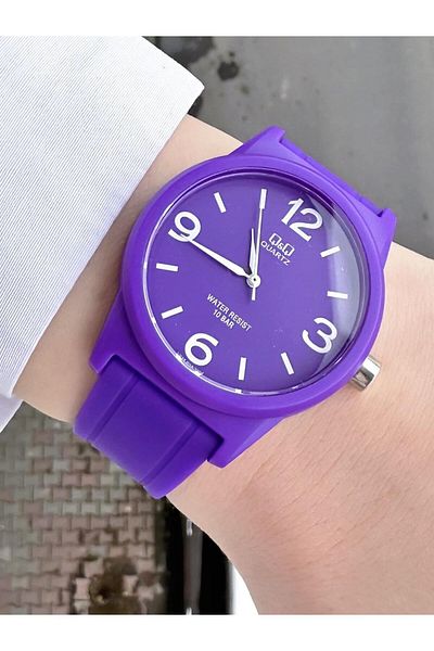 Q&Q Women's Waterproof Plastic Cord Wristwatch