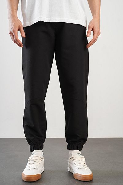 Butik TREND BIZ Ανδρικό παντελόνι Jogger με κανονική εφαρμογή με ελαστική μέση και πόδι