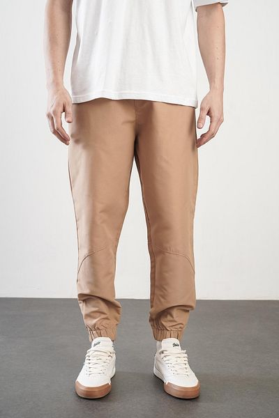 Butik TREND BIZ Ανδρικό παντελόνι Jogger με κανονική εφαρμογή με ελαστική μέση και πόδι