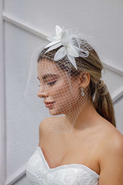 Turkuaz Accesoriu pentru păr Mireasă Nuntă Nuntă Tulle Accesoriu pentru păr cu perle florale