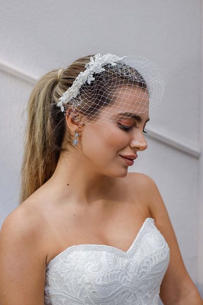 Turkuaz Accesoriu pentru păr de mireasă / Accesoriu pentru păr alb de nuntă cu perle cu tul de nuntă