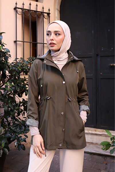 ALNİSS COLLECTİON Kolu Katlama Detaylı Çıkarılabilir Kapşonlu İçi Çizgili Kısa Trenç