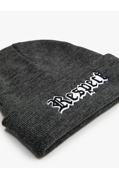 Koton Basic Knitted Beret with Slogan Embroidered Fold Detail