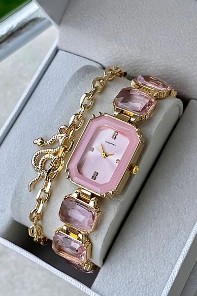 Choppers Stylish Designed Stoned Women's Wristwatch
