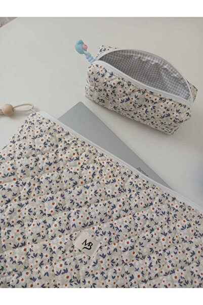 M&B Cream Daisy Patterned Laptop - Pen Bag Set of 2 - 15 _16 Inch