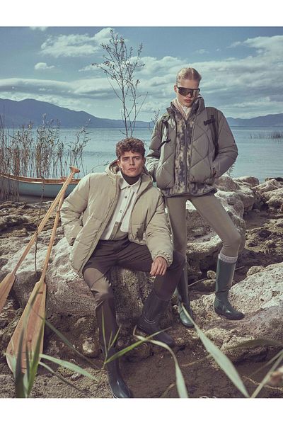 Koton Pufferjacke, gesteppt, kurzer Stehkragen, bequeme Passform, mit Taschen
