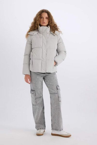 DeFacto Wasserabweisender Puffer, aufblasbarer Mantel, Übergröße, breite Passform, Kapuze, Reißverschluss, Druckknöpfe, A4090ax24wn