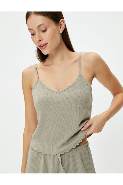 Koton Λεπτό λουράκι πιτζάμα επάνω με ραβδώσεις V-neck Slim Fit