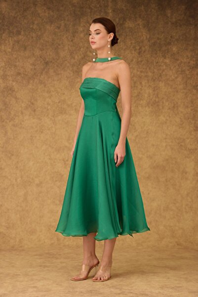 Carmen Yeşil Straplez Şallı Saten Abiye Elbise