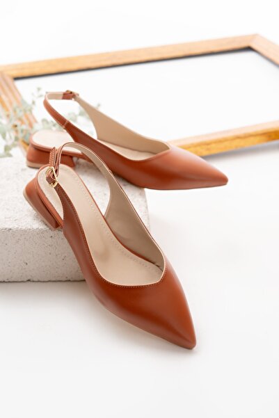 DURUNUN BUTİĞİ Dion Tan (3 cm Heeled) Pointed Toe Heeled Ballerinas