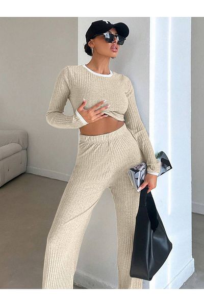 MupariModa Twin Set with Ribbed Sleeves