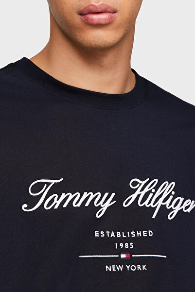Tommy Hilfiger تي شيرت تومي هيلفيغر للرجال باللون الأزرق