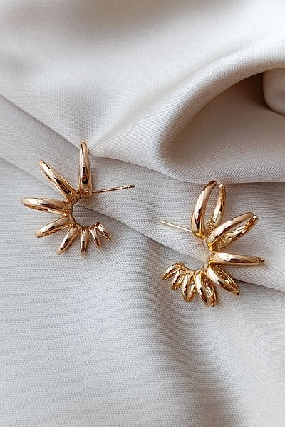 COSİTA Glitter Gold Spiral Figure Modern and Stylish Design Boutique Elegant Earring Model