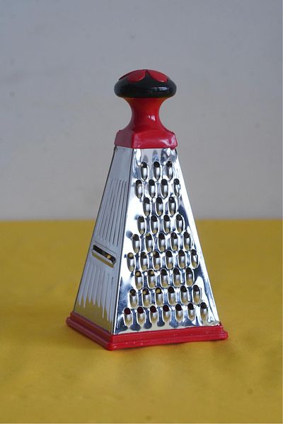 Mitra Knob Grater 4 - 4 with Separate Grating Feature