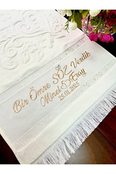 Sahra Çeyiz Nakış Kişiye Özel İsim İşlemeli Kadife Etamin Söz Havlusu