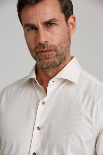 Bisse BİSSE SPOR GÖMLEK  MODERN FİT  U. KOL  YARIM İTALYAN YAKA  KALIN DİAGONAL SPOR  Ekru