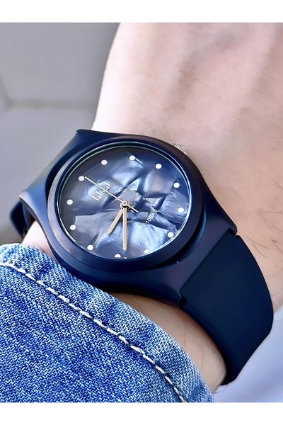 Q&Q Unisex Waterproof Plastic Cord Wrist Watch