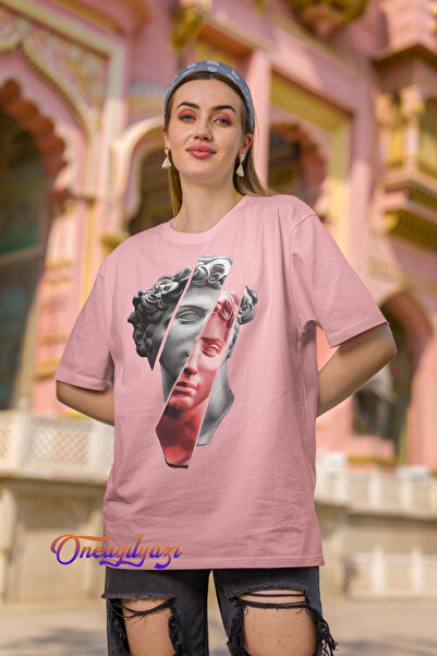 oneagılyazı تي شيرت كبير الحجم مطبوع عليه تمثال