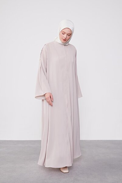 Levidor Beige Shoulder Button Detailed Ferace