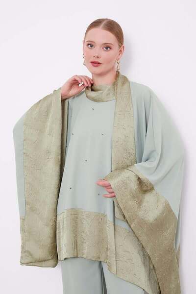 Levidor A.Green Tunic Set with Self-Wrap Detail