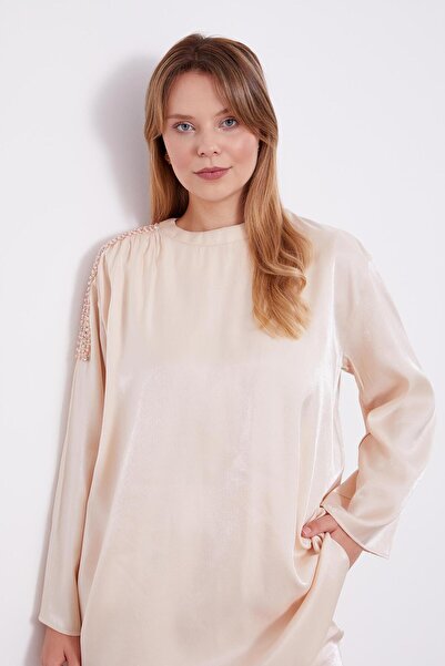 Levidor Beige Shoulder Embroidered Satin Double Suit