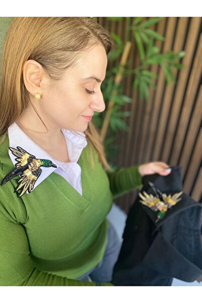 mirach Colecția Majeste - Cămașă albă cu broderie papagal cu cutie specială, aplicație de broderie și gât cu paiete