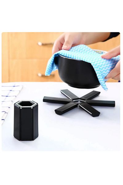 Yayke Collapsible Black Trivet Non-Slip Silicone Heat-Resistant Pot Pan Mat