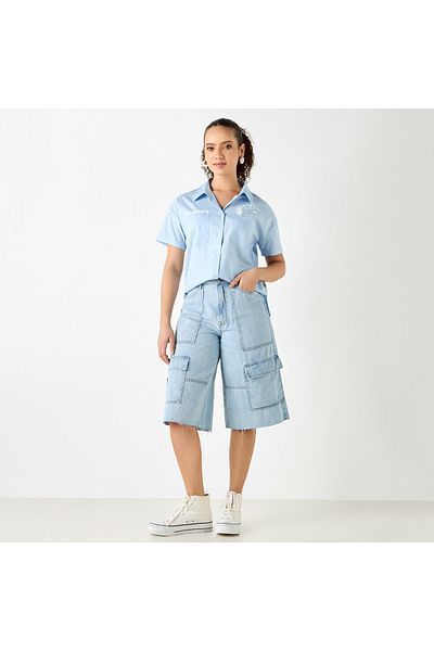 SP Characters CROP SHIRT WITH DIP BACK HEM AND SIDE SLIT