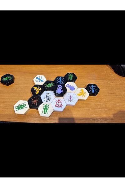 KAMER The Hive - Base Game and Dlc's Roj - Board Game Game